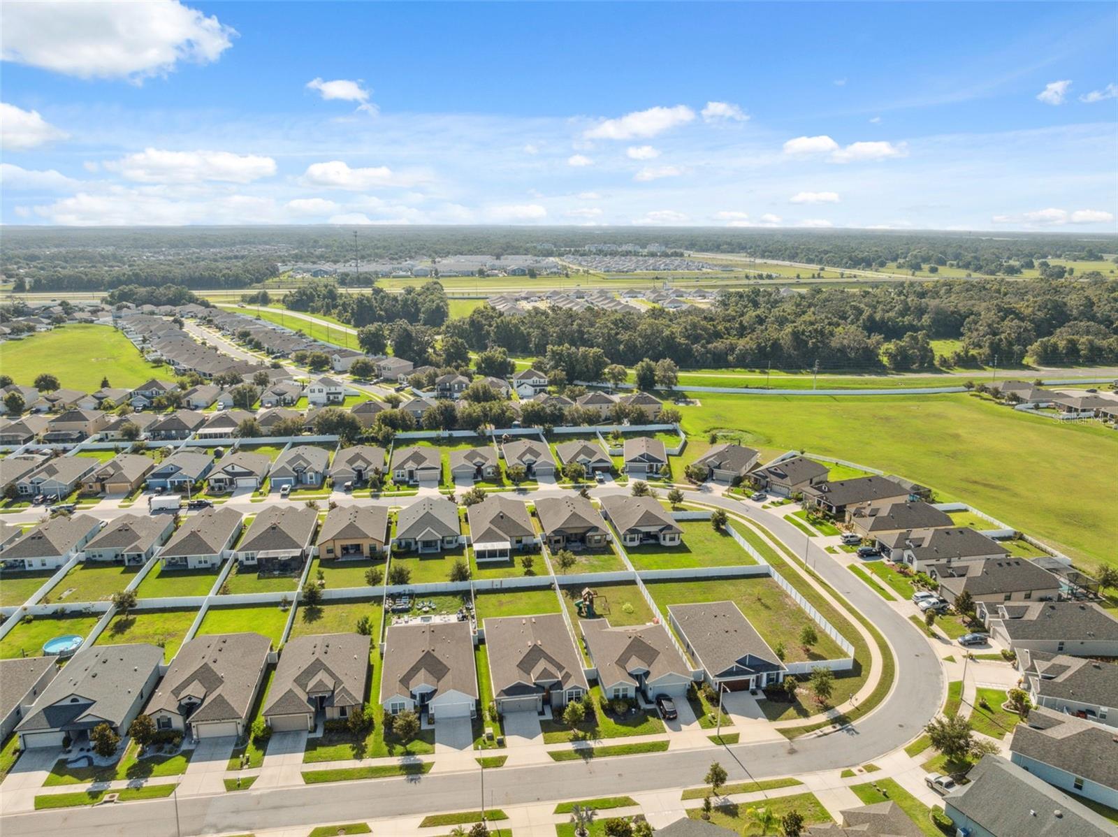 Image 37 of 47 For 1098 Old Windsor Way