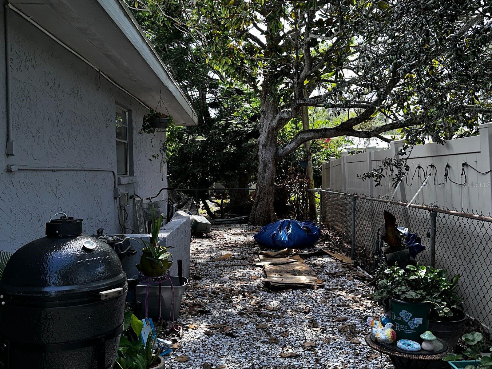 Image 12 of 41 For 723 Bayshore Drive