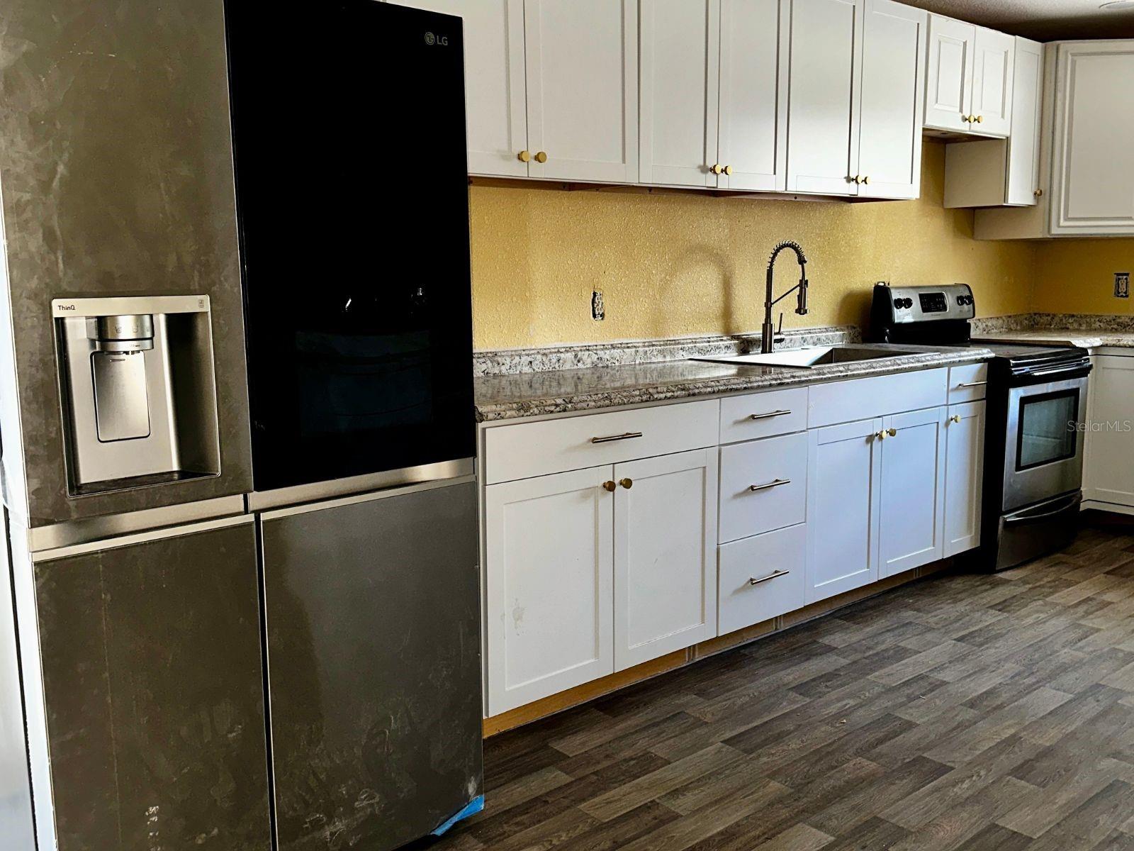 Image 16 of 41 For 723 Bayshore Drive