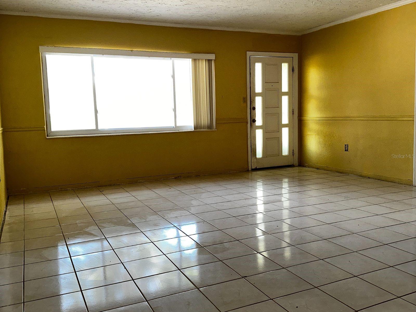 Image 21 of 41 For 723 Bayshore Drive