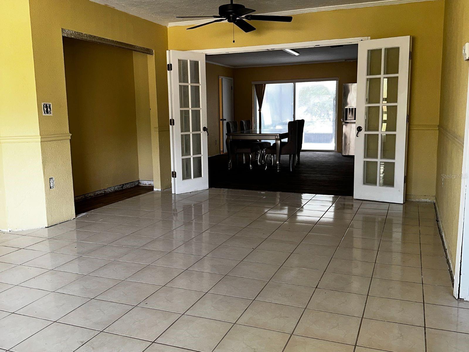 Image 23 of 41 For 723 Bayshore Drive