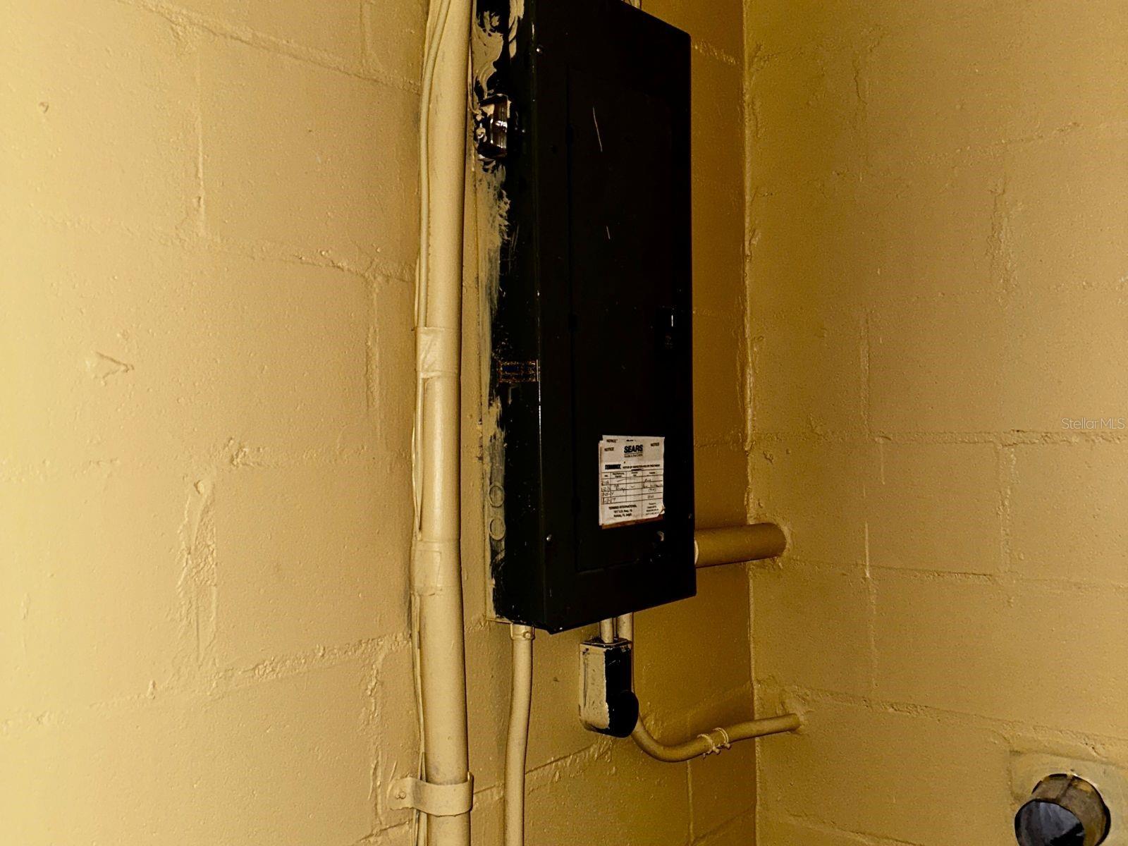 Image 38 of 41 For 723 Bayshore Drive