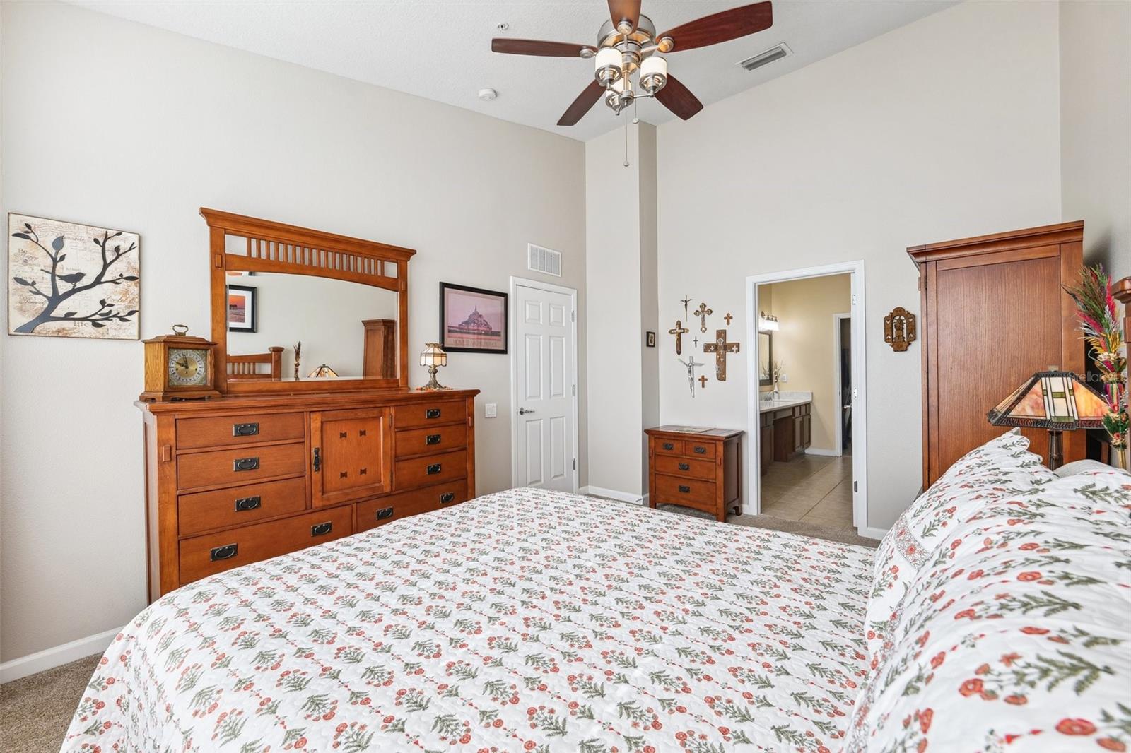 Image 19 of 41 For 2209 Kings Palace Drive 21-204