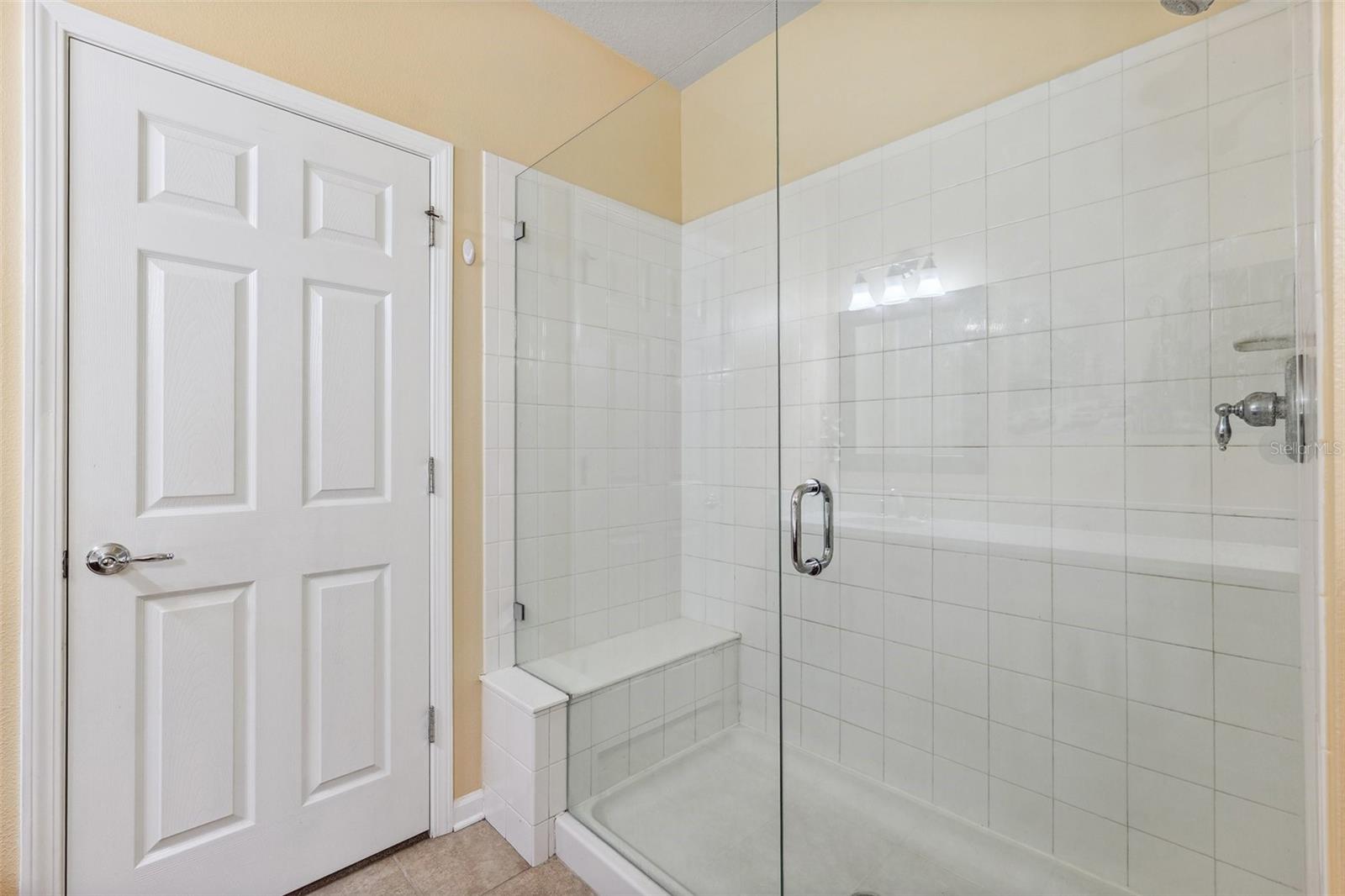 Image 22 of 41 For 2209 Kings Palace Drive 21-204