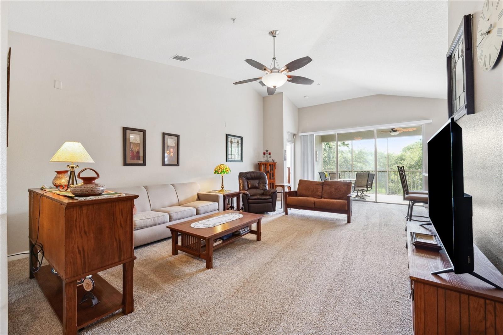 Image 3 of 41 For 2209 Kings Palace Drive 21-204