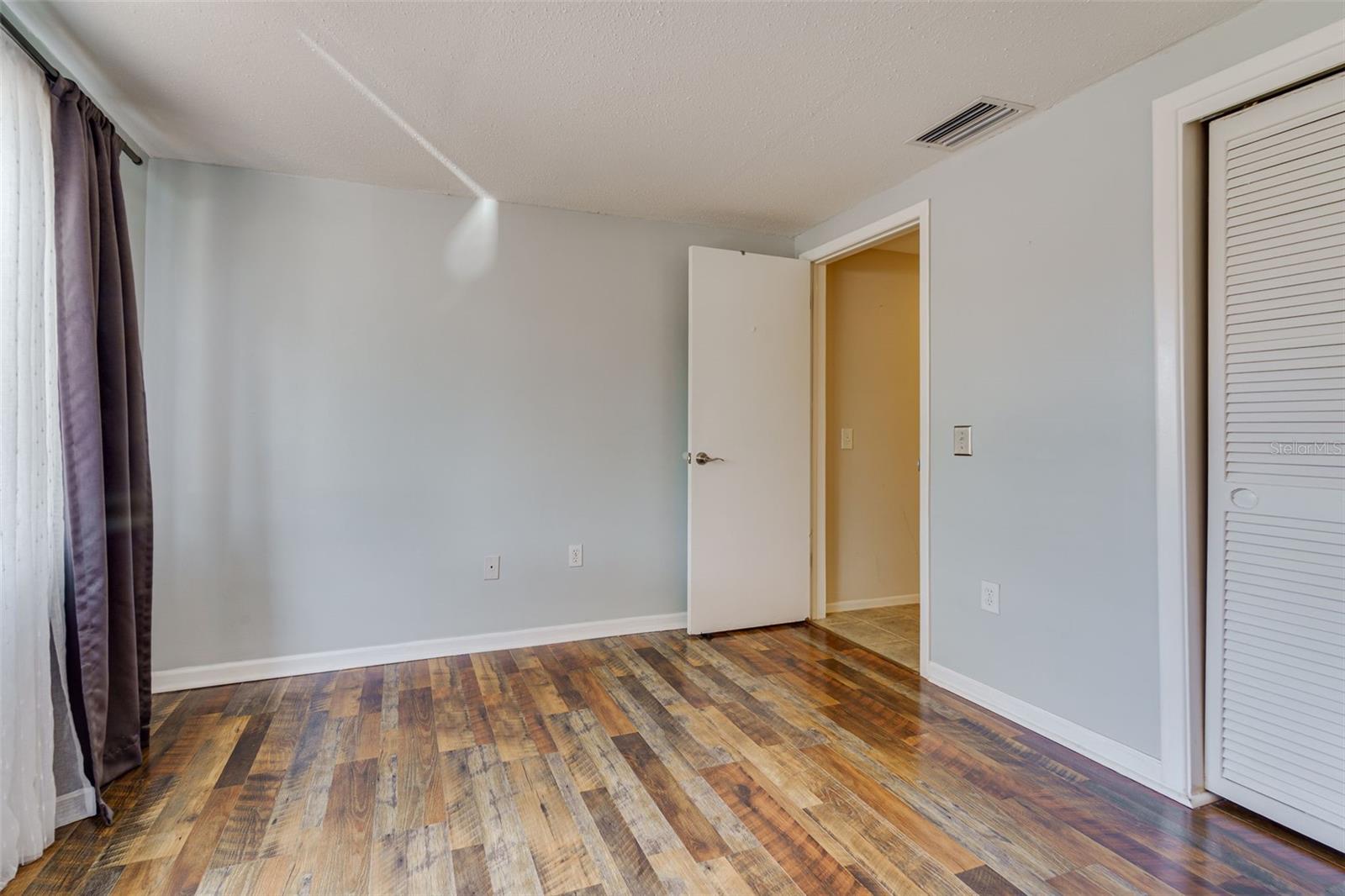 Image 33 of 46 For 7412 Bellows Falls Lane