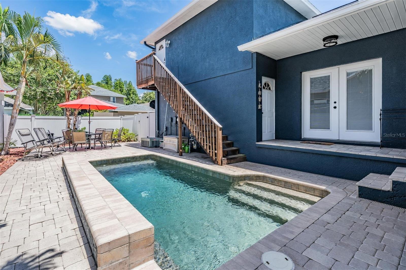 Listing photo id 21 for 3450 Ferrell Street