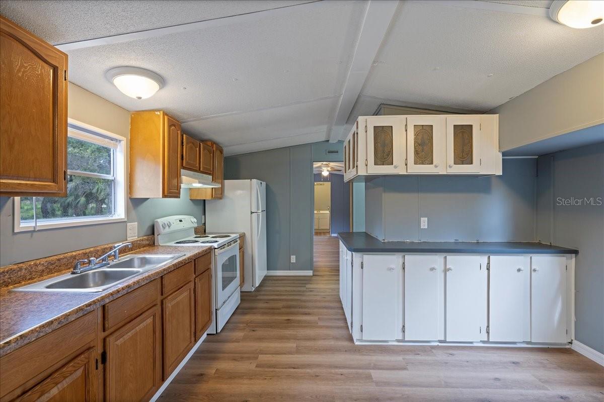 Image 11 of 62 For 10217 Rim Lane
