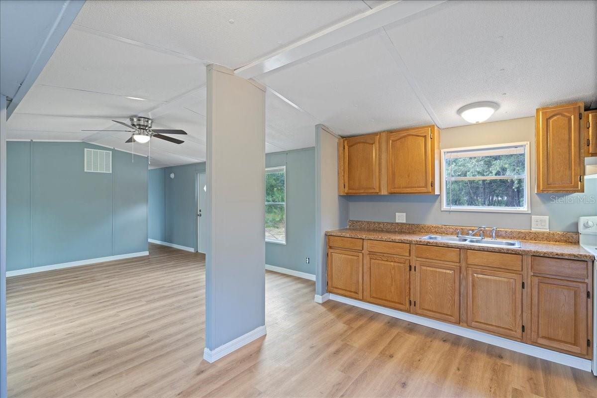 Image 13 of 62 For 10217 Rim Lane