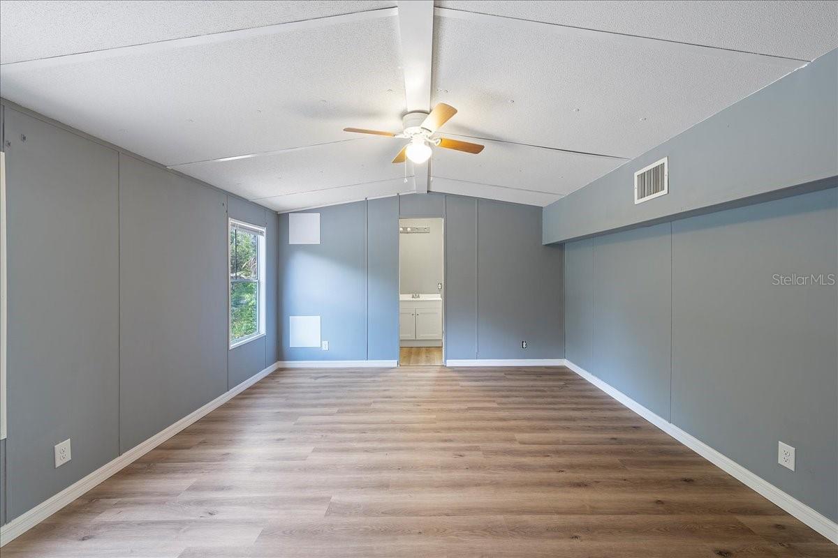 Image 20 of 62 For 10217 Rim Lane