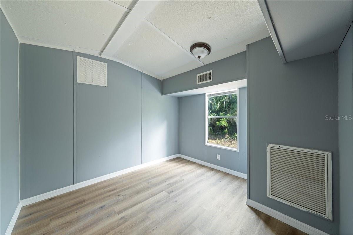 Image 39 of 62 For 10217 Rim Lane