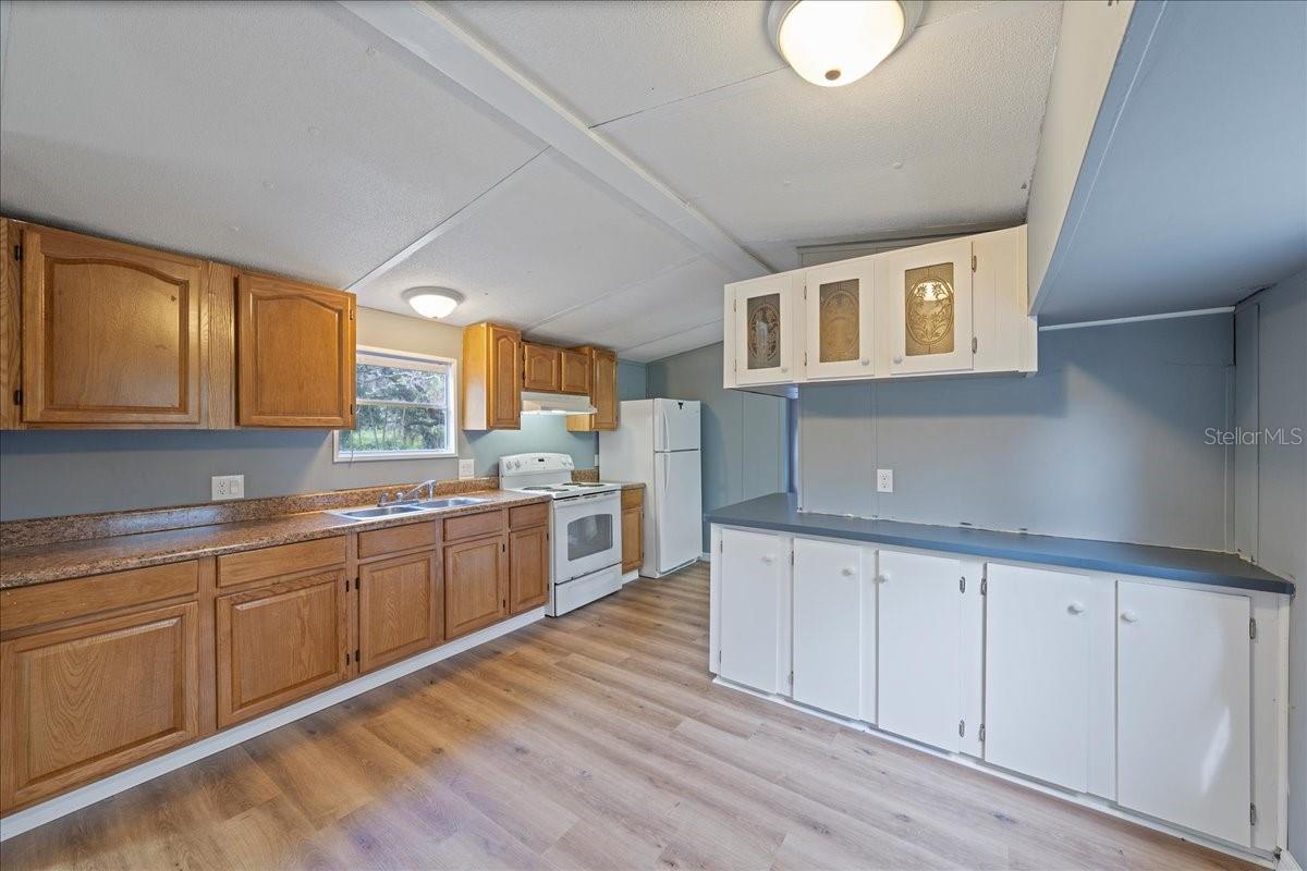 Image 4 of 62 For 10217 Rim Lane