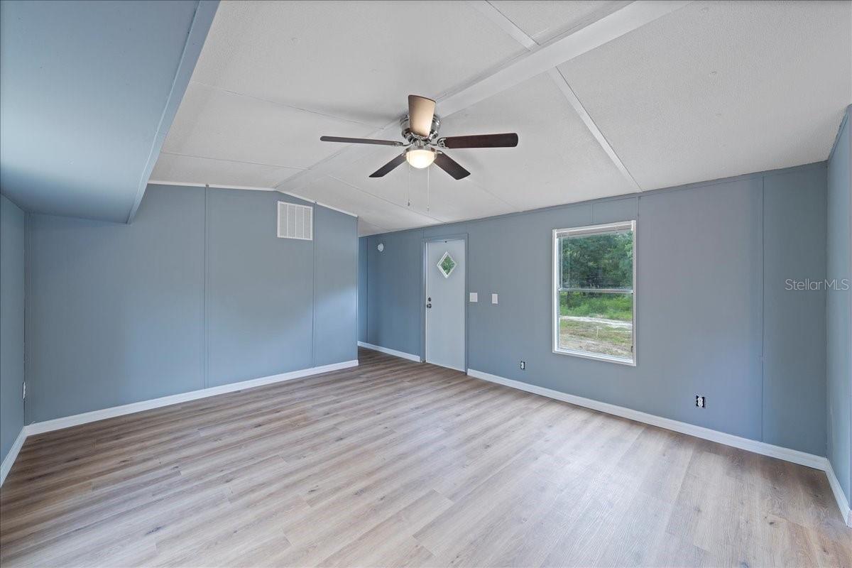 Image 8 of 62 For 10217 Rim Lane