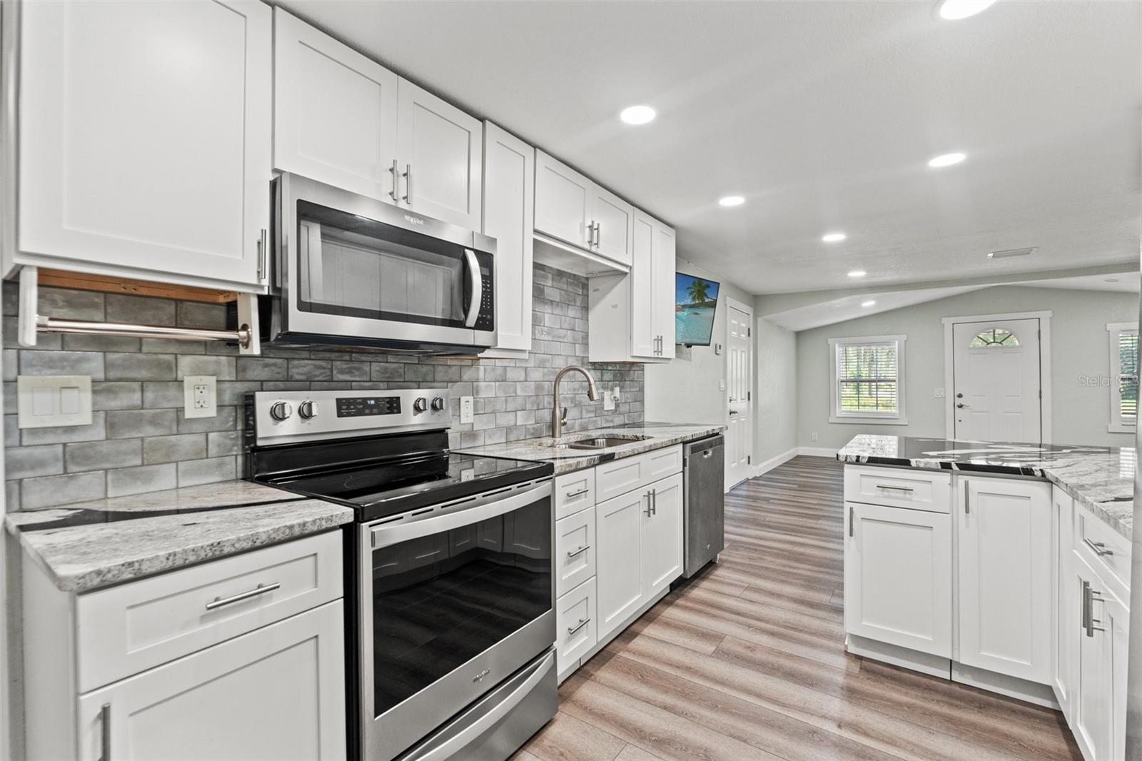 Image 21 of 43 For 5724 Casson Avenue