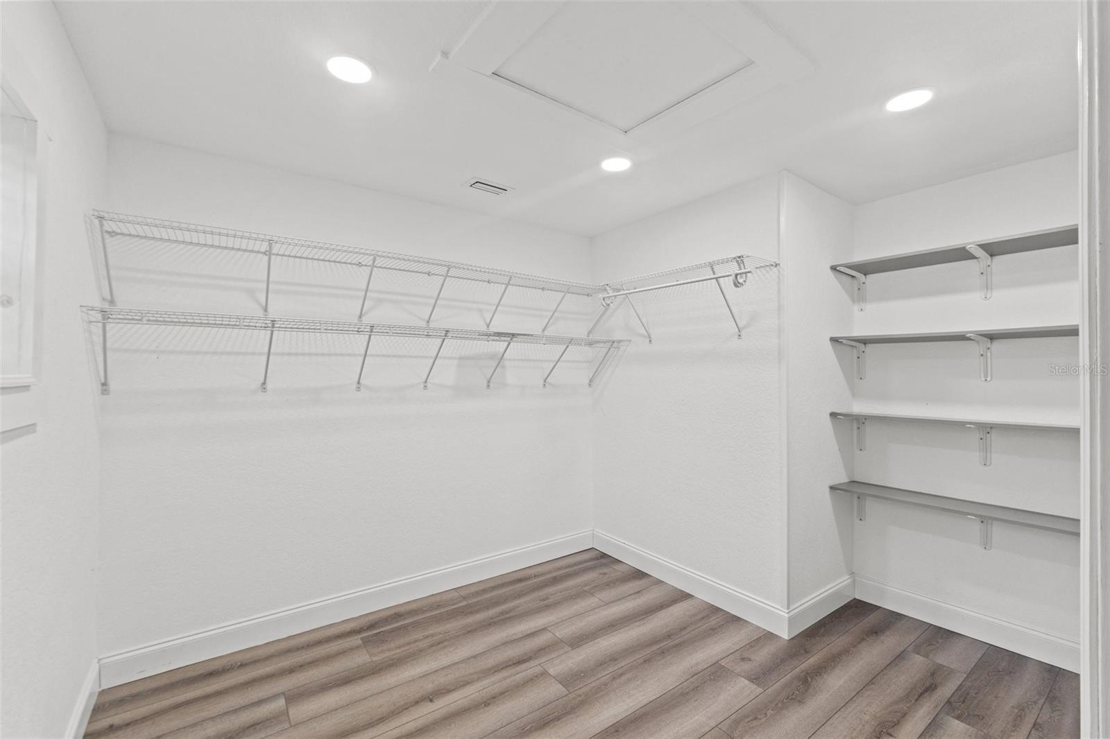 Image 23 of 43 For 5724 Casson Avenue
