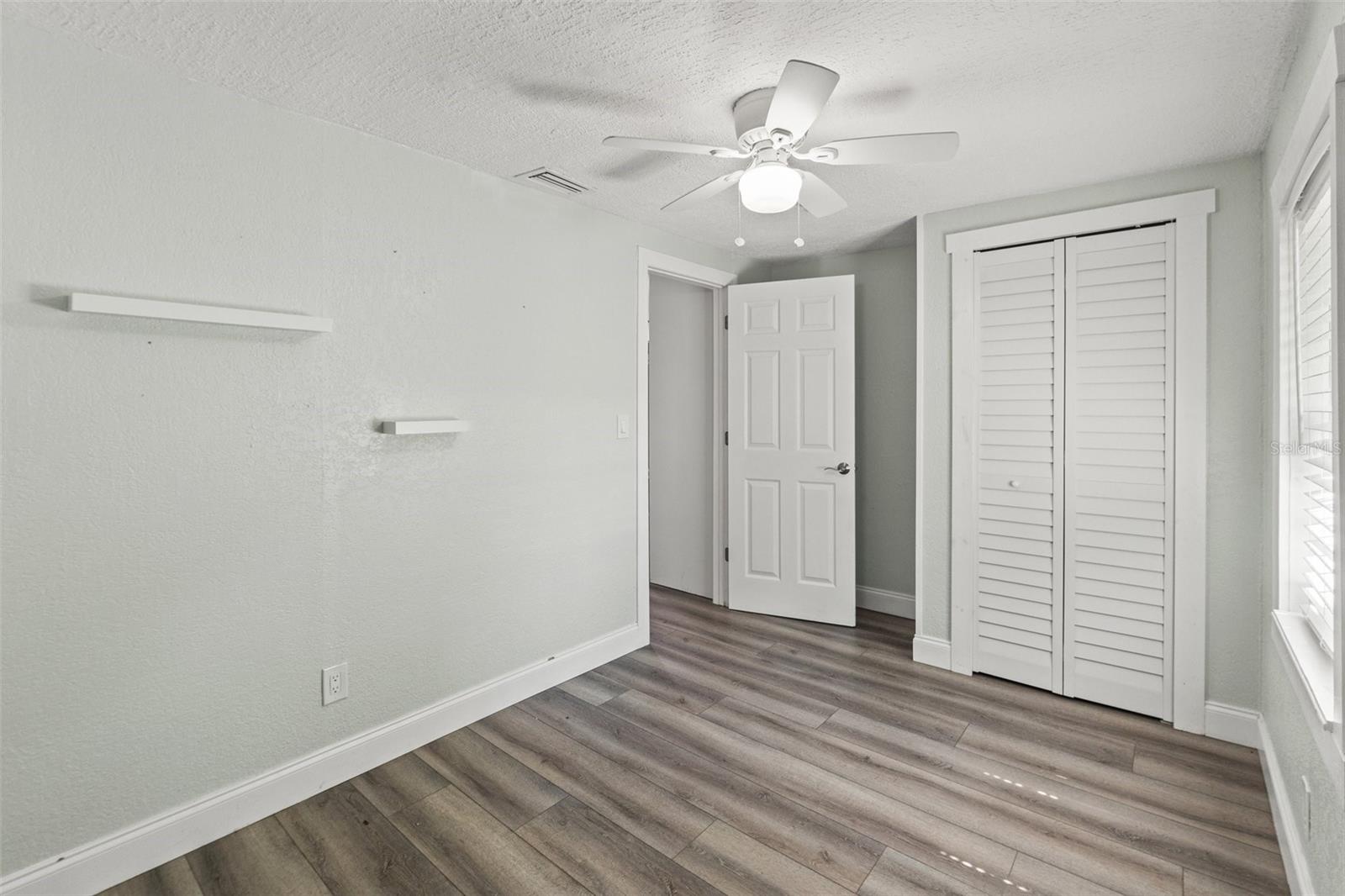 Image 31 of 43 For 5724 Casson Avenue