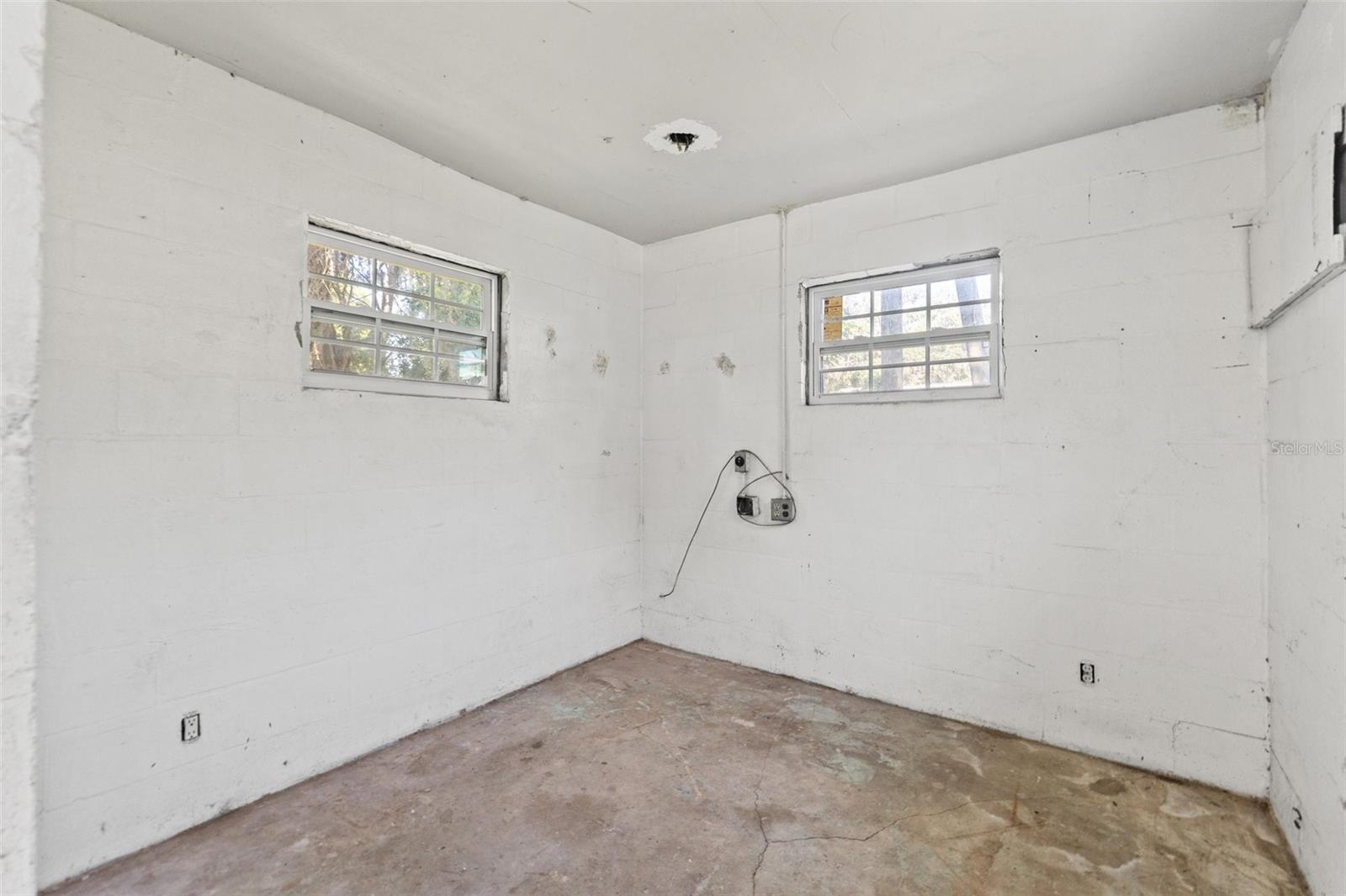 Image 42 of 43 For 5724 Casson Avenue