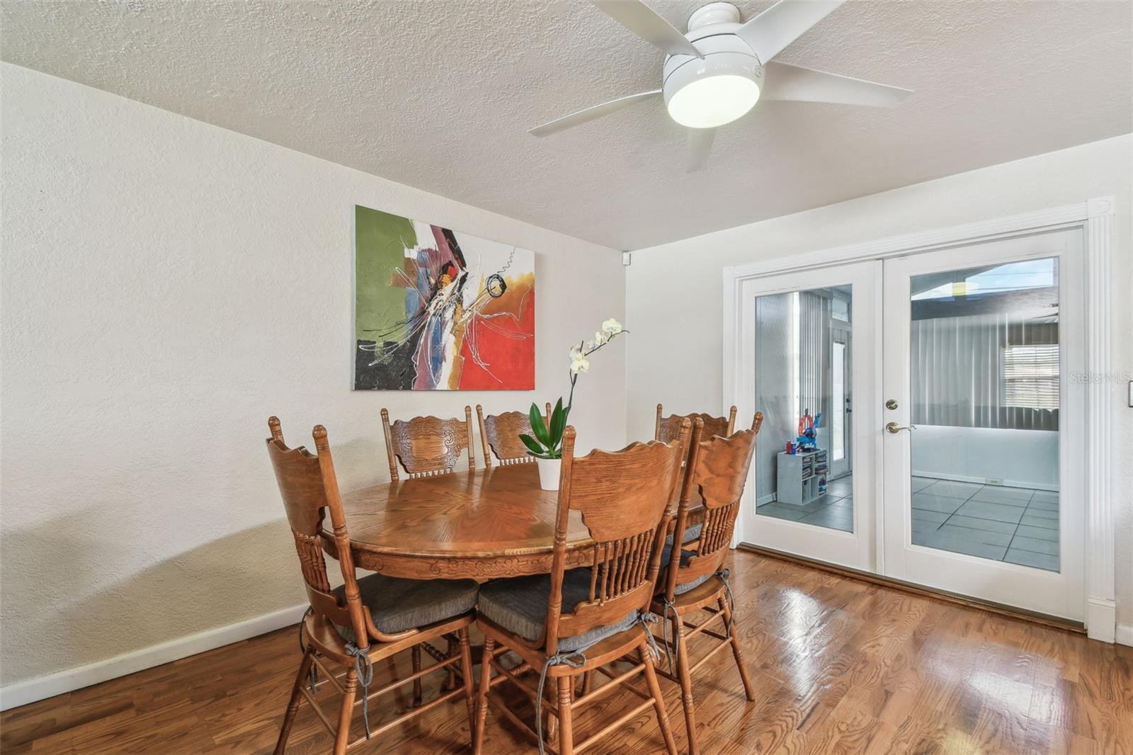Image 12 of 63 For 1071 Lexington Court