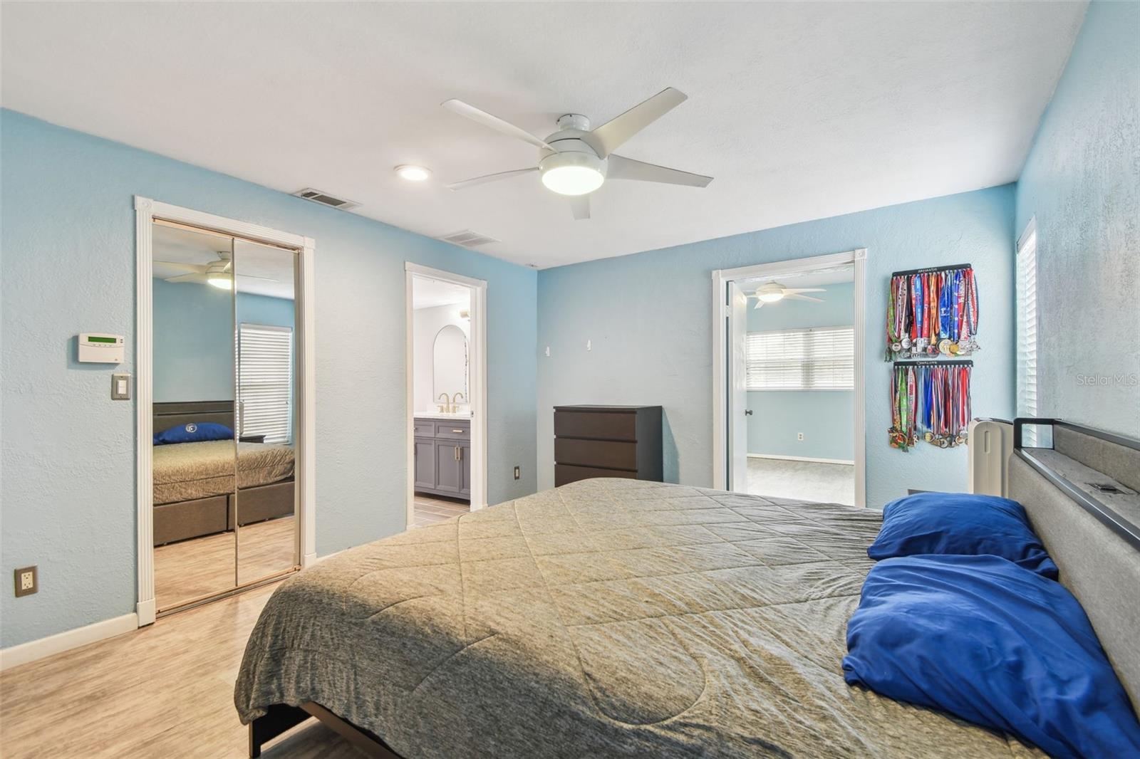 Image 30 of 63 For 1071 Lexington Court