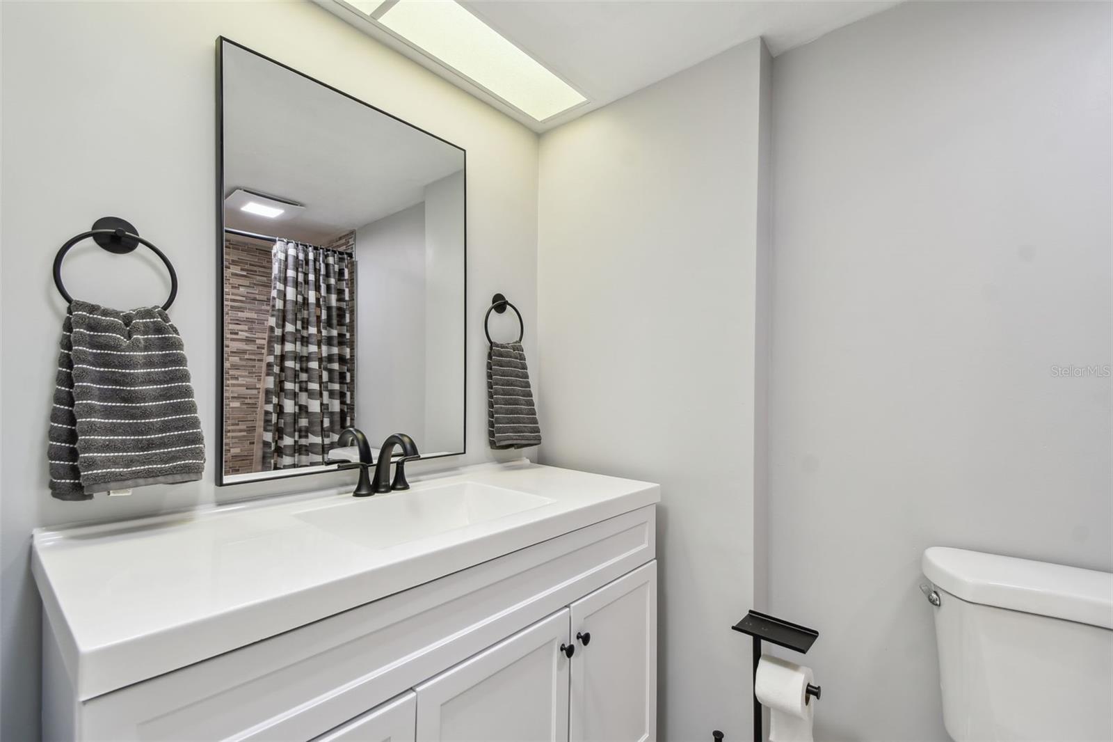 Image 42 of 63 For 1071 Lexington Court