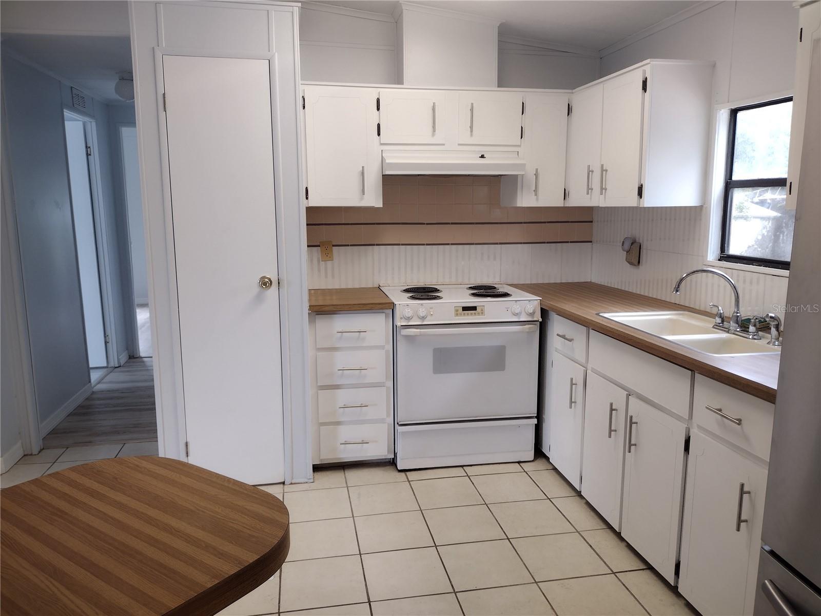 Image 4 of 22 For 9507 Passaic Drive
