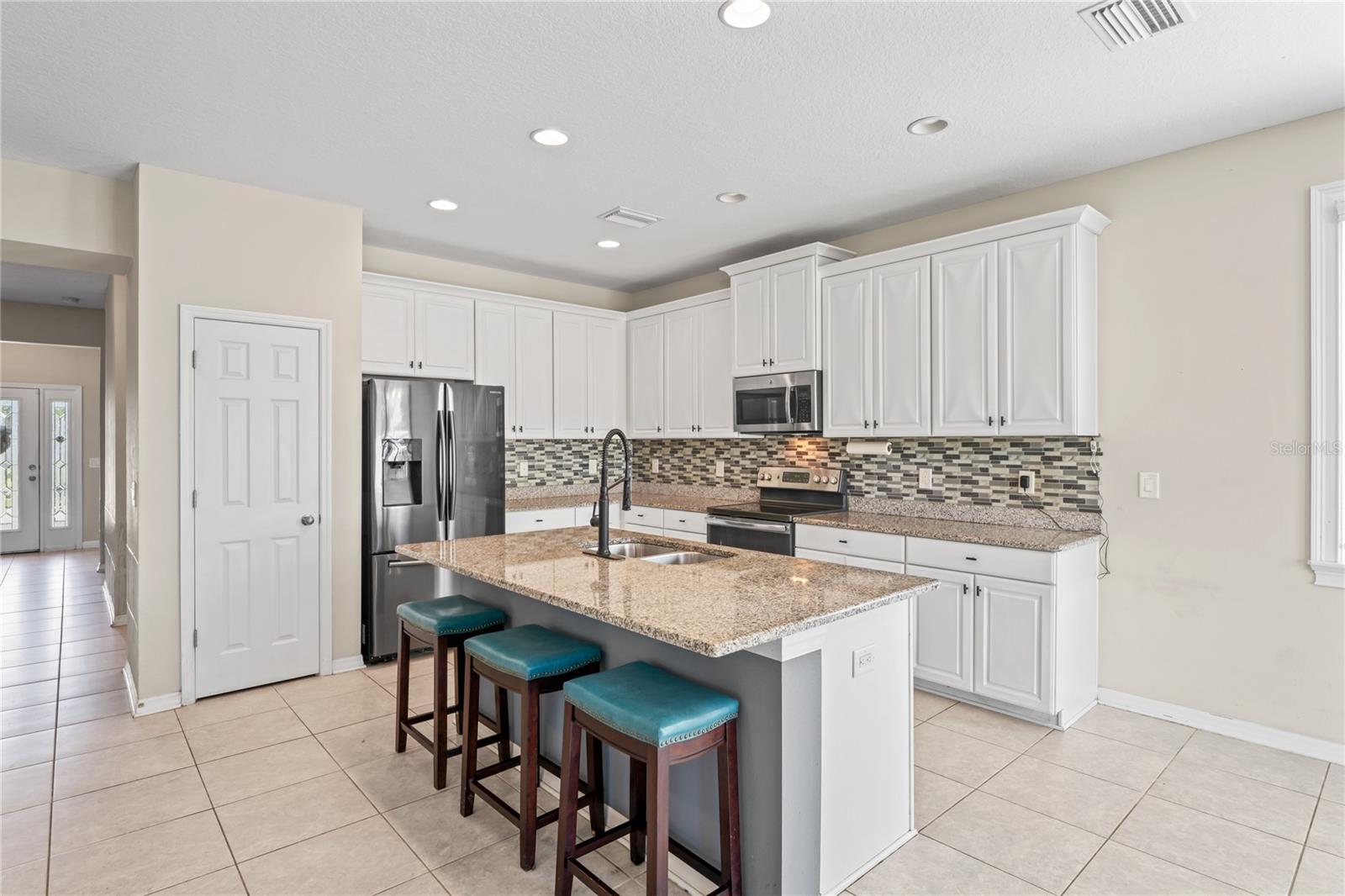 Image 11 of 76 For 18558 Cortes Creek Boulevard
