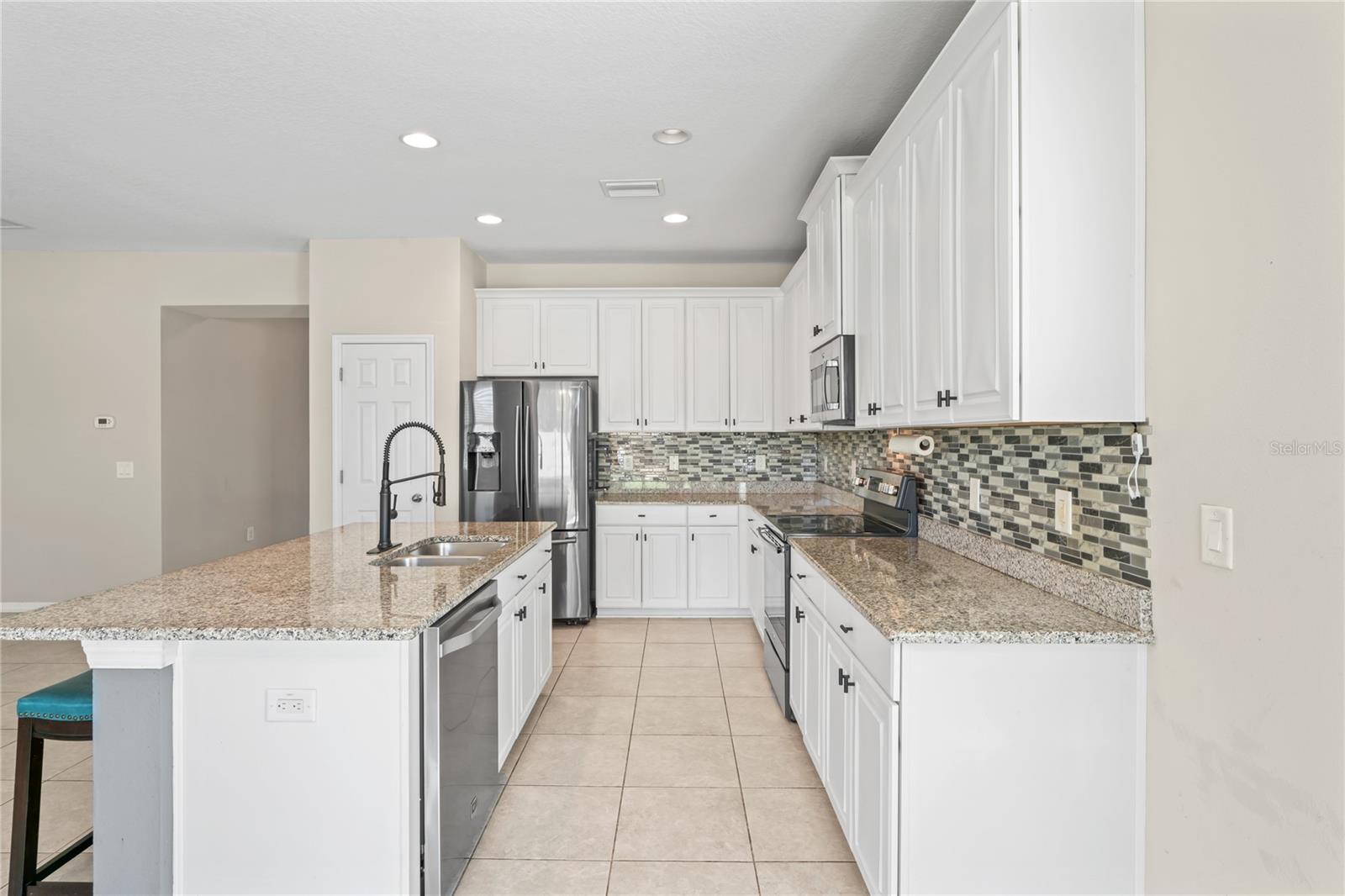 Image 12 of 76 For 18558 Cortes Creek Boulevard