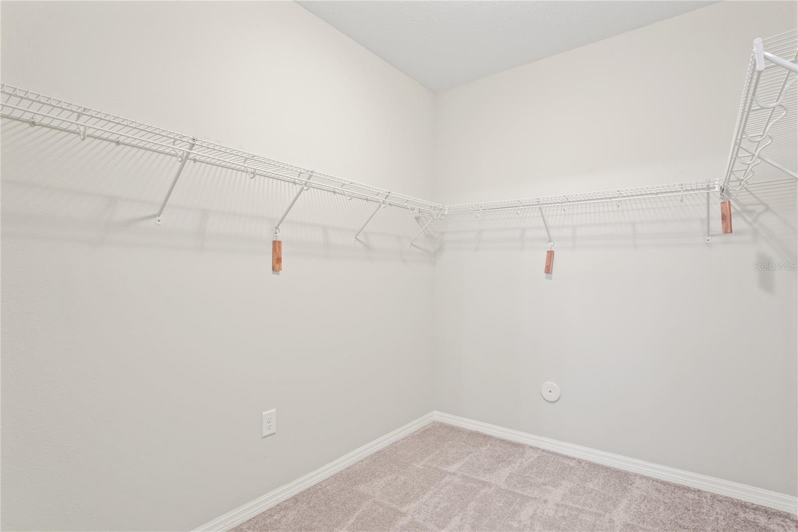 Image 26 of 76 For 18558 Cortes Creek Boulevard