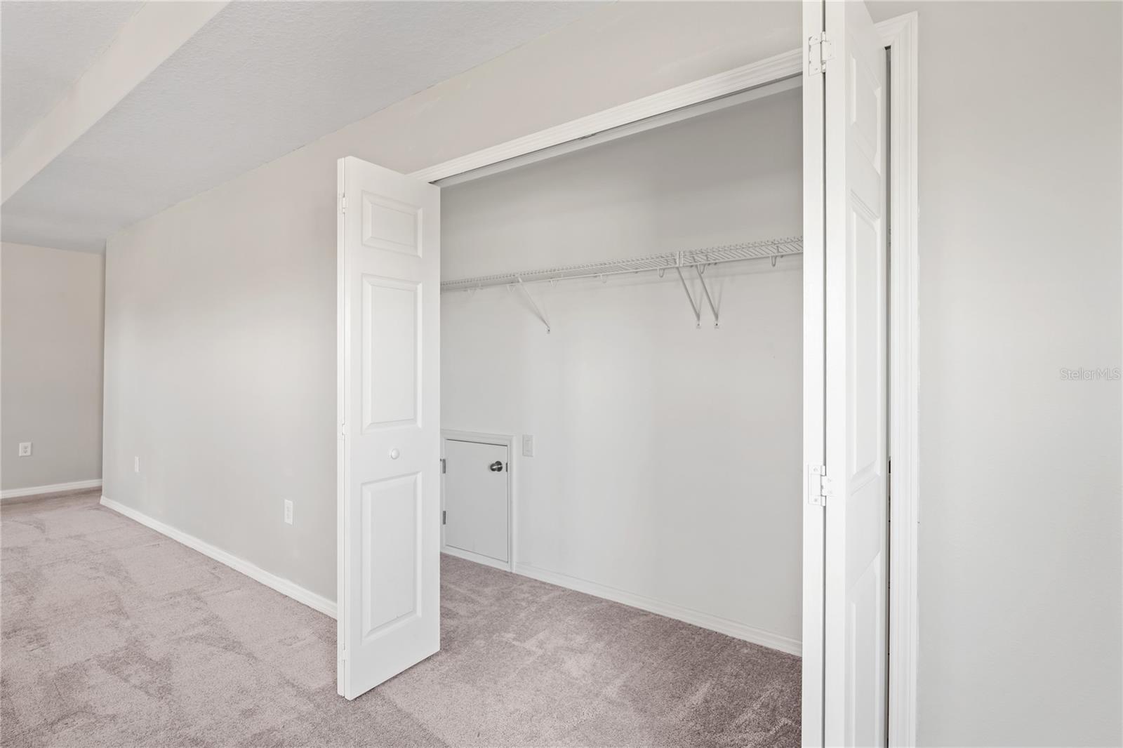 Image 30 of 76 For 18558 Cortes Creek Boulevard
