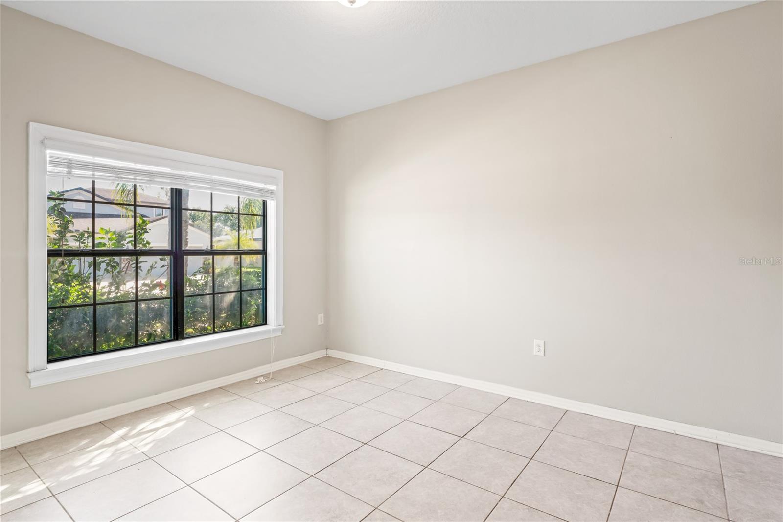 Image 42 of 76 For 18558 Cortes Creek Boulevard