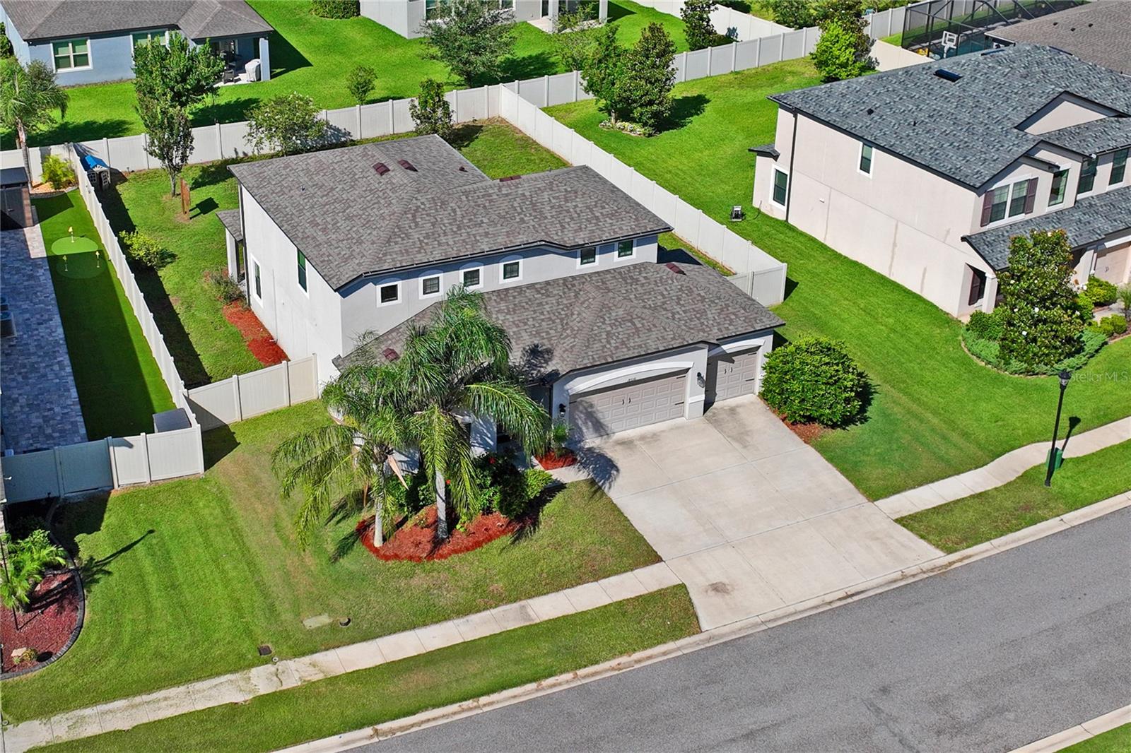 Image 61 of 76 For 18558 Cortes Creek Boulevard