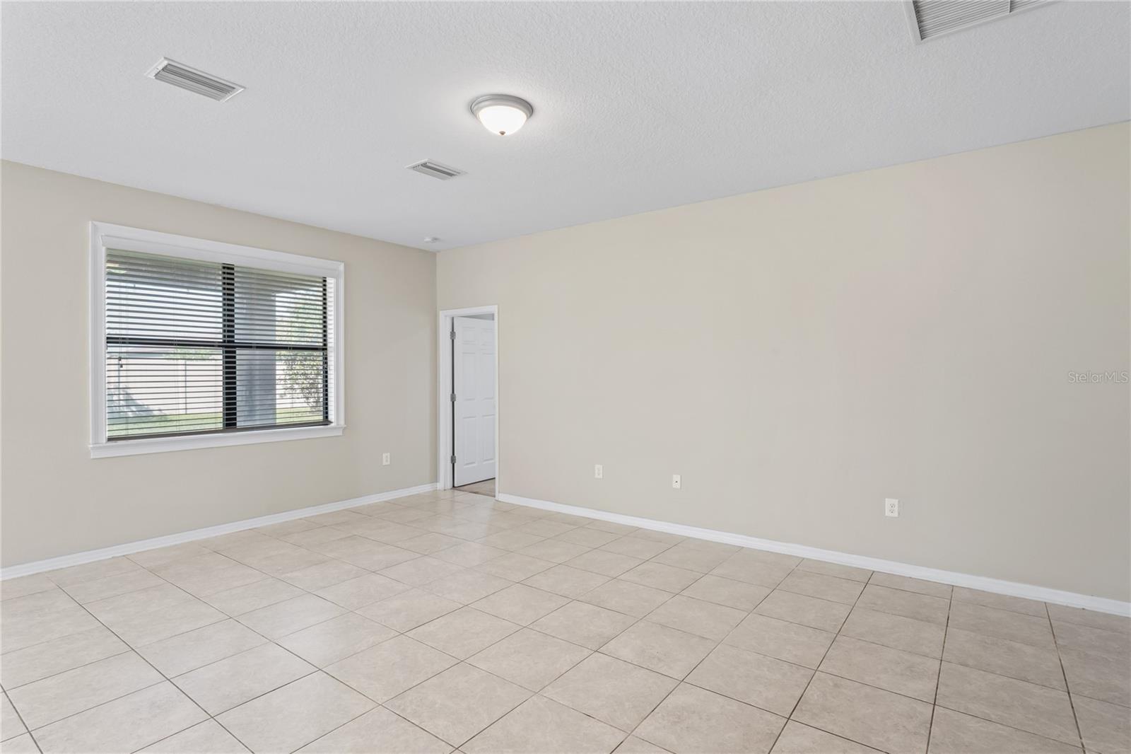 Image 7 of 76 For 18558 Cortes Creek Boulevard