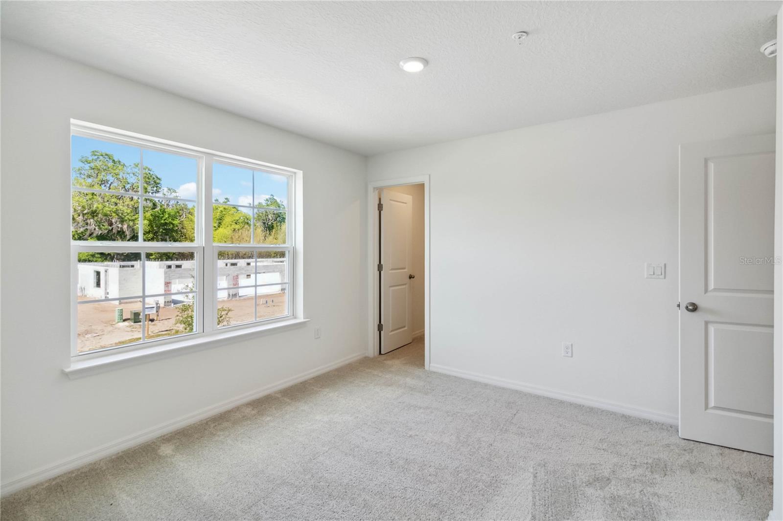 Image 7 of 8 For 5281 Luisa Court