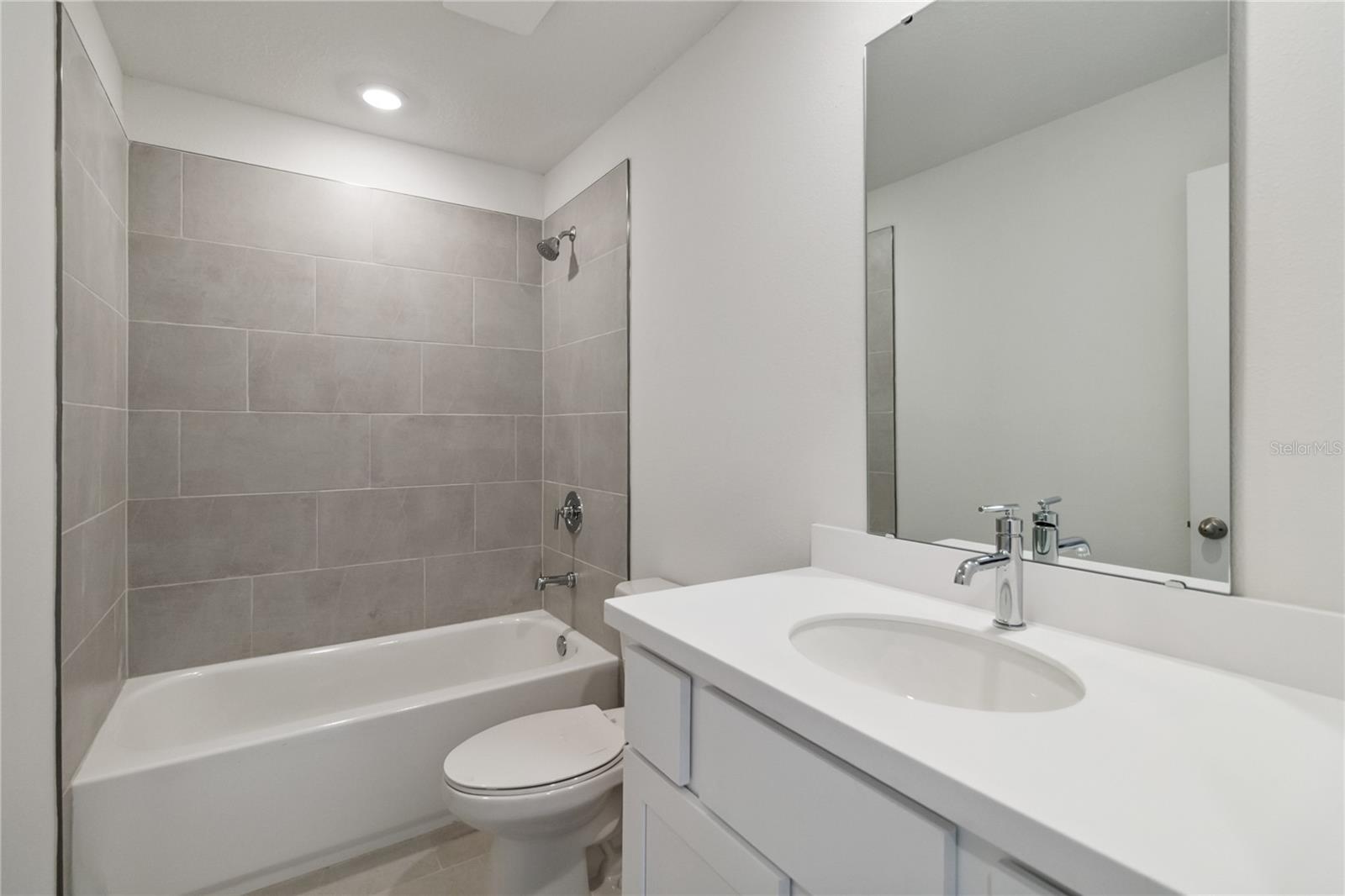 Image 8 of 8 For 5281 Luisa Court