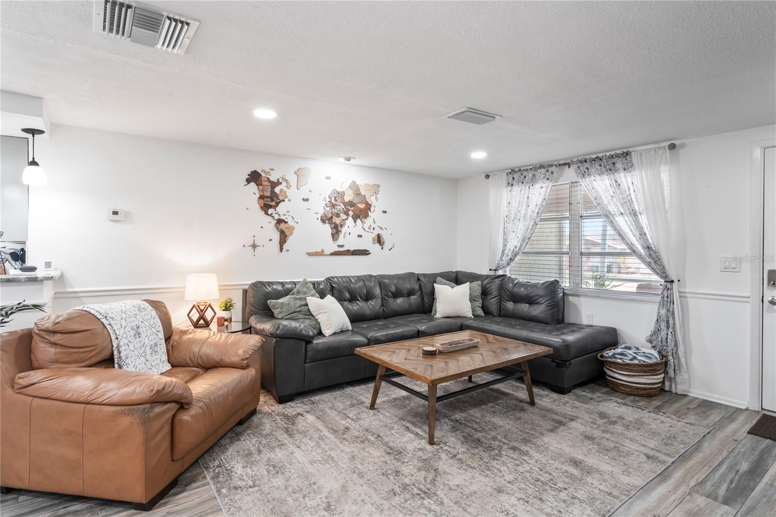 Image 10 of 57 For 5321 Mosaic Drive