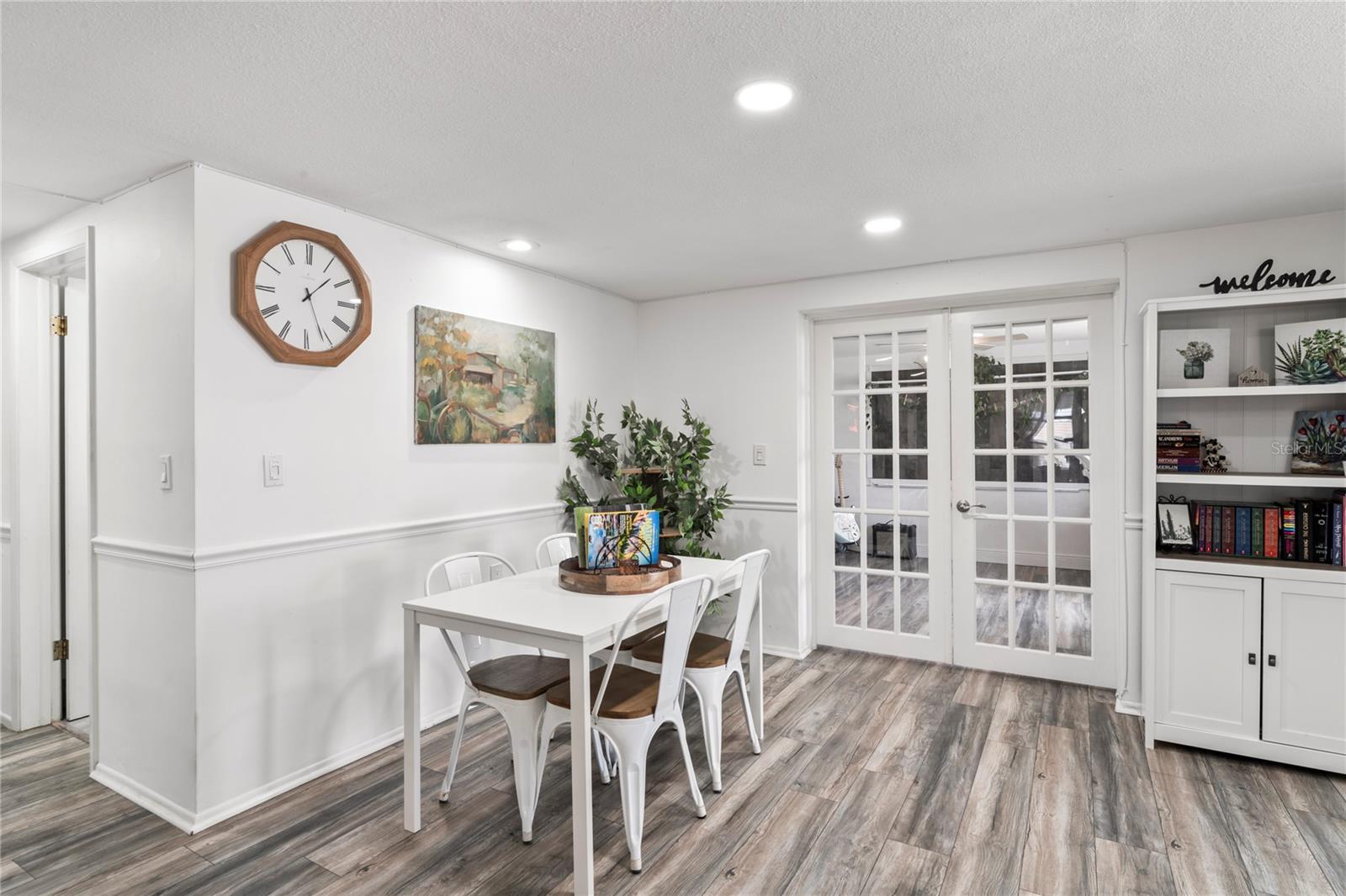 Image 16 of 57 For 5321 Mosaic Drive