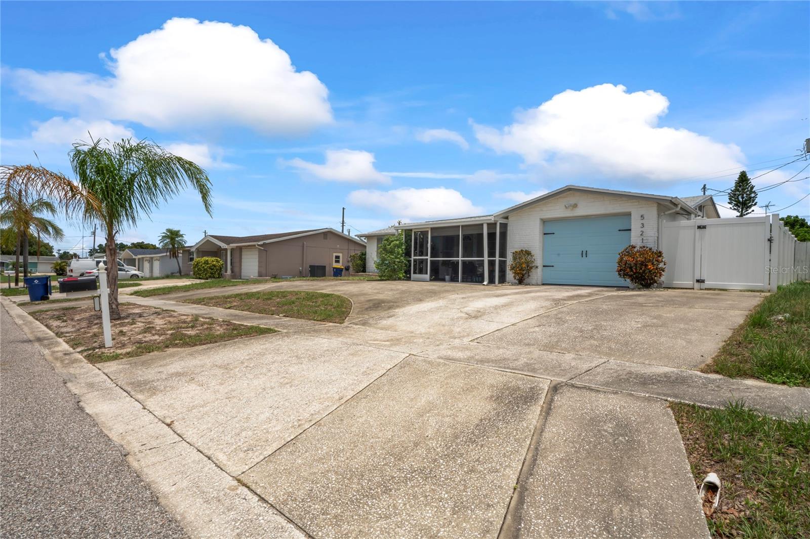 Image 40 of 57 For 5321 Mosaic Drive