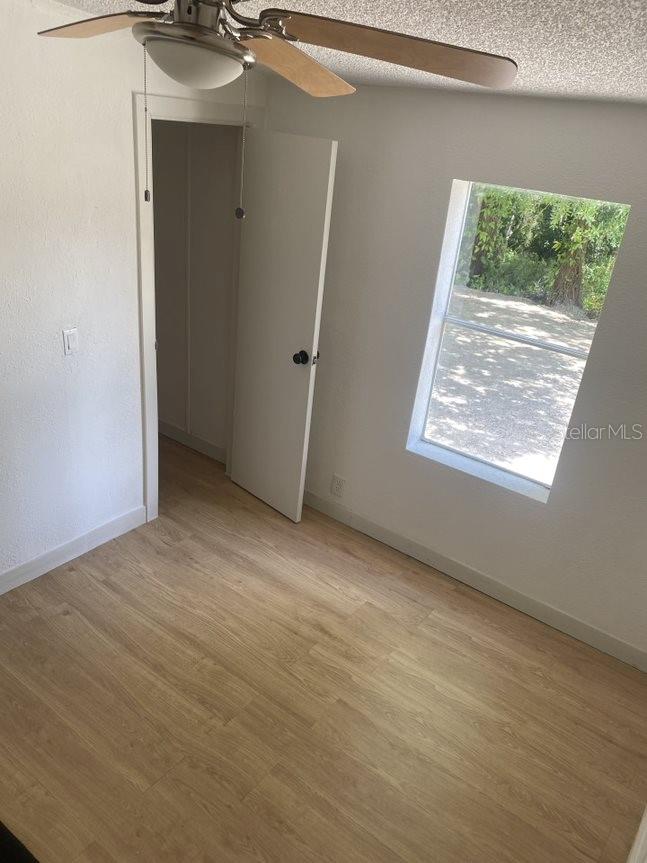 Image 8 of 16 For 26931 Deacon Loop