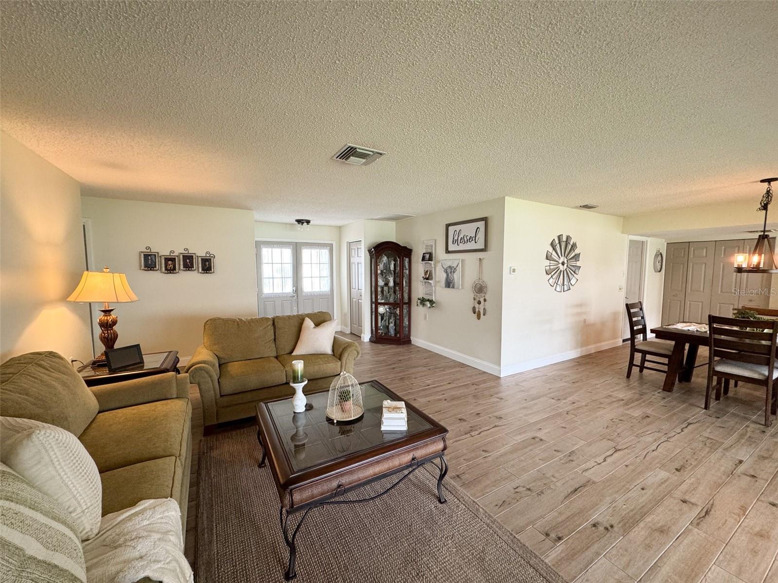 Image 7 of 33 For 4702 Portland Manor Drive
