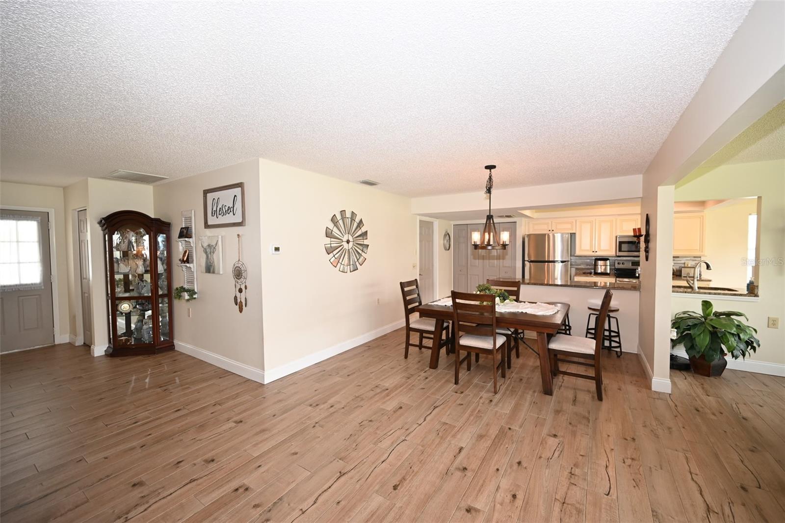 Image 9 of 33 For 4702 Portland Manor Drive