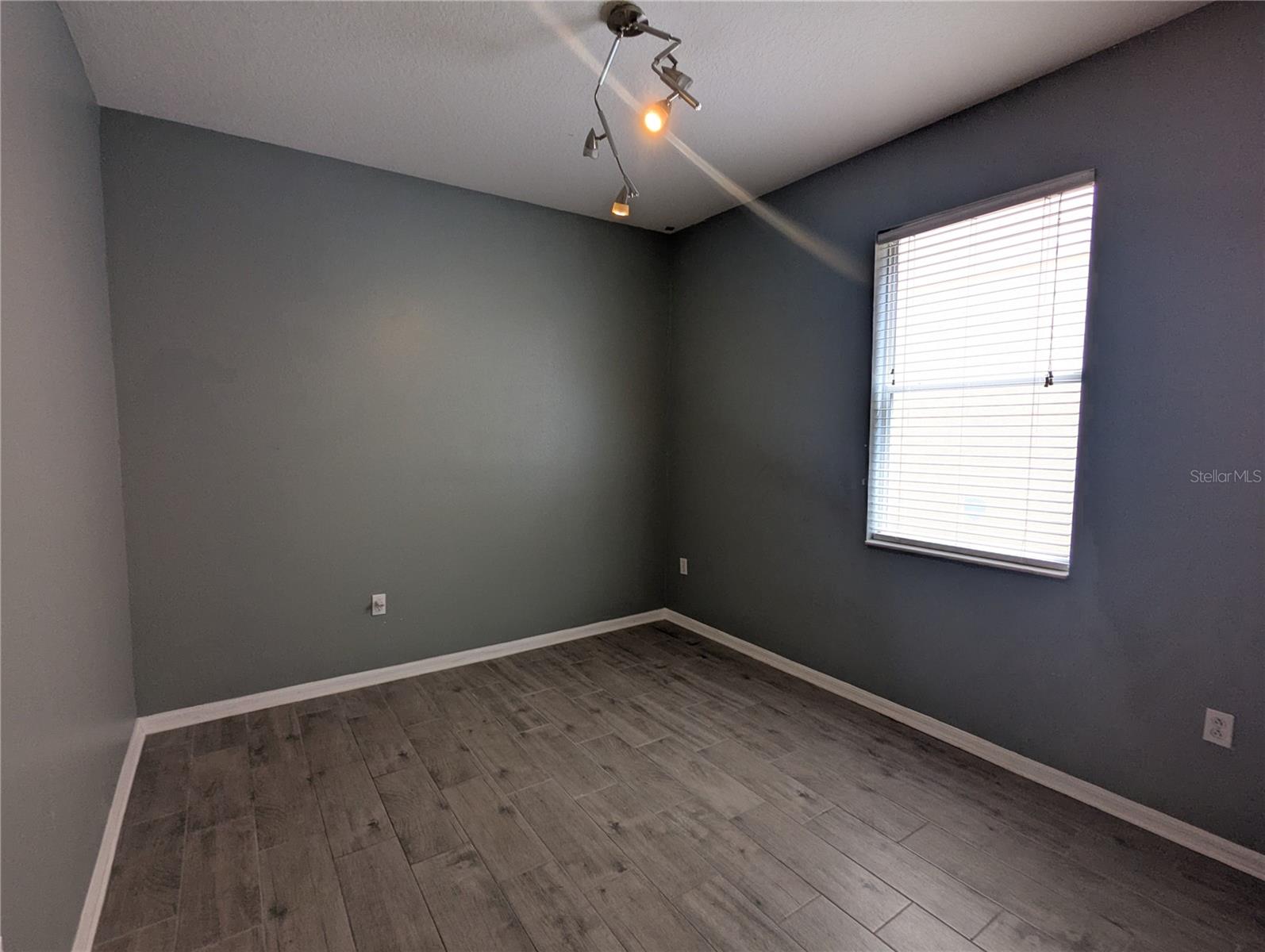Image 13 of 28 For 17527 Balmaha Drive