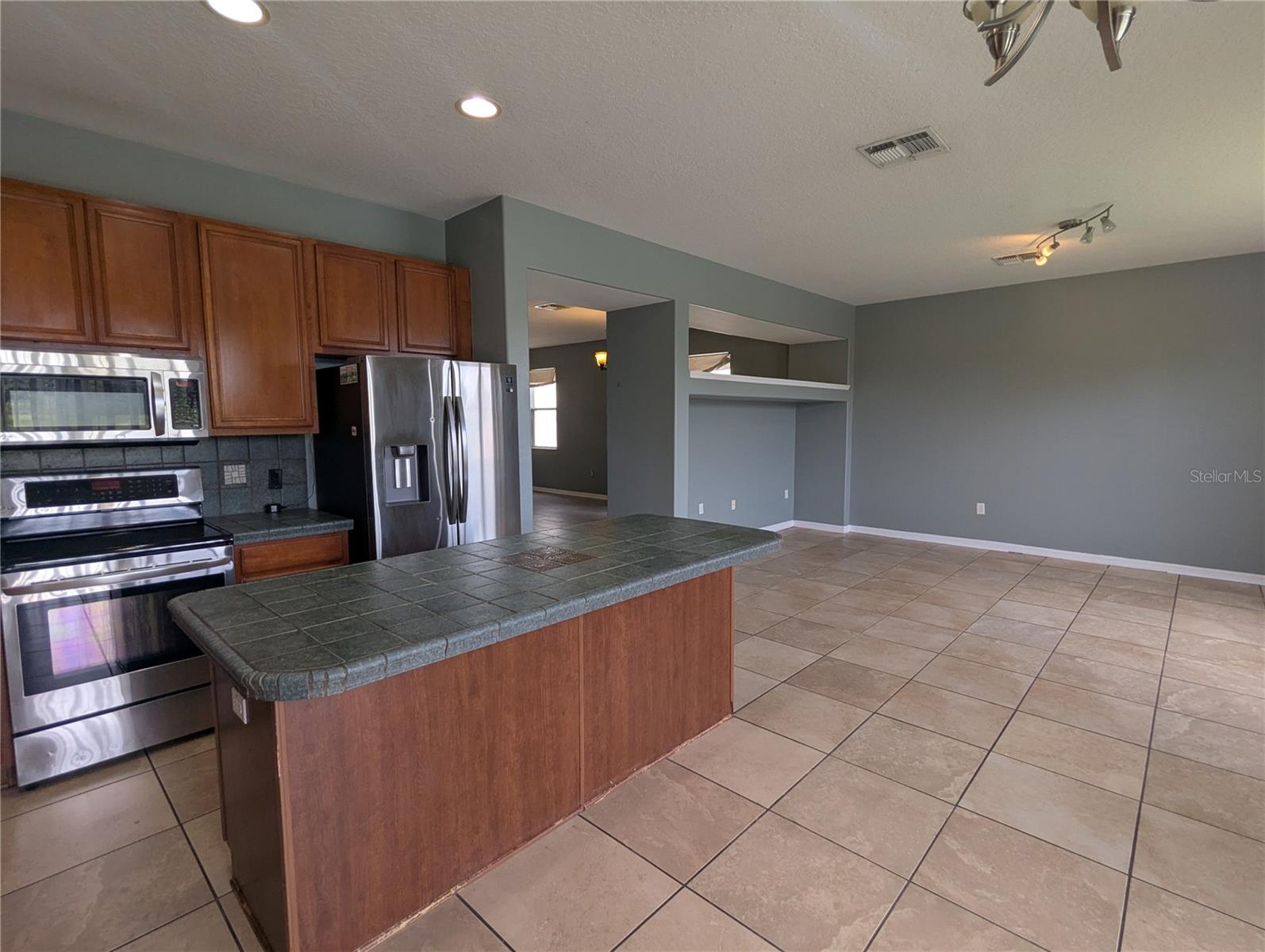Image 7 of 28 For 17527 Balmaha Drive