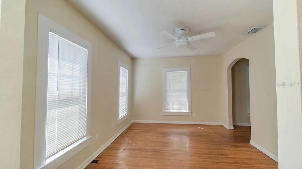 Image 6 of 18 For 423 Kaley Street