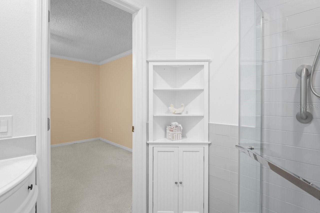 Image 12 of 41 For 6702 Dartmoor Ln  7a