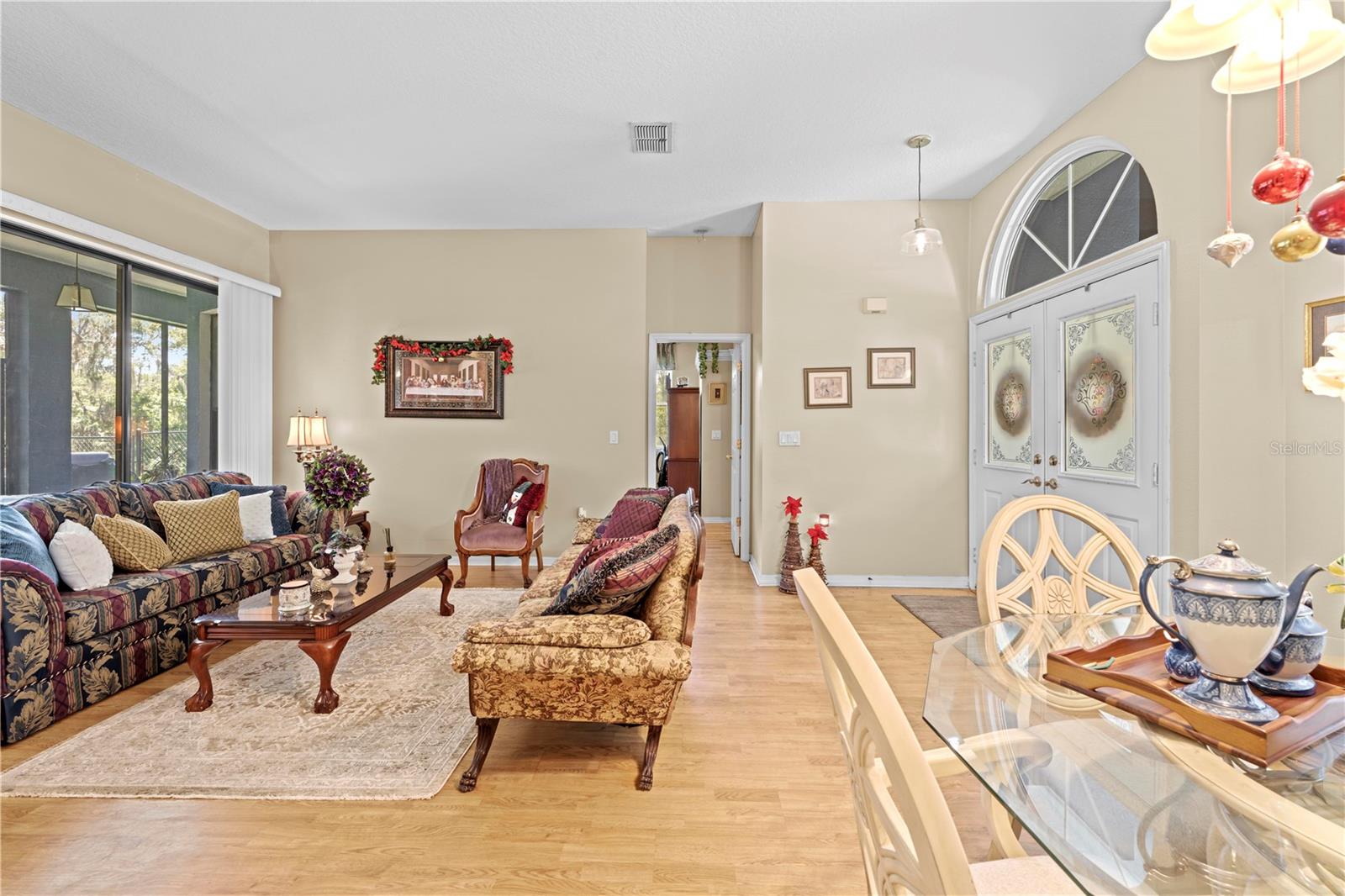 Image 12 of 66 For 22850 Skyview Circle