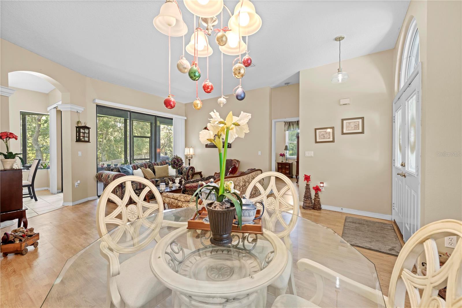 Image 13 of 66 For 22850 Skyview Circle