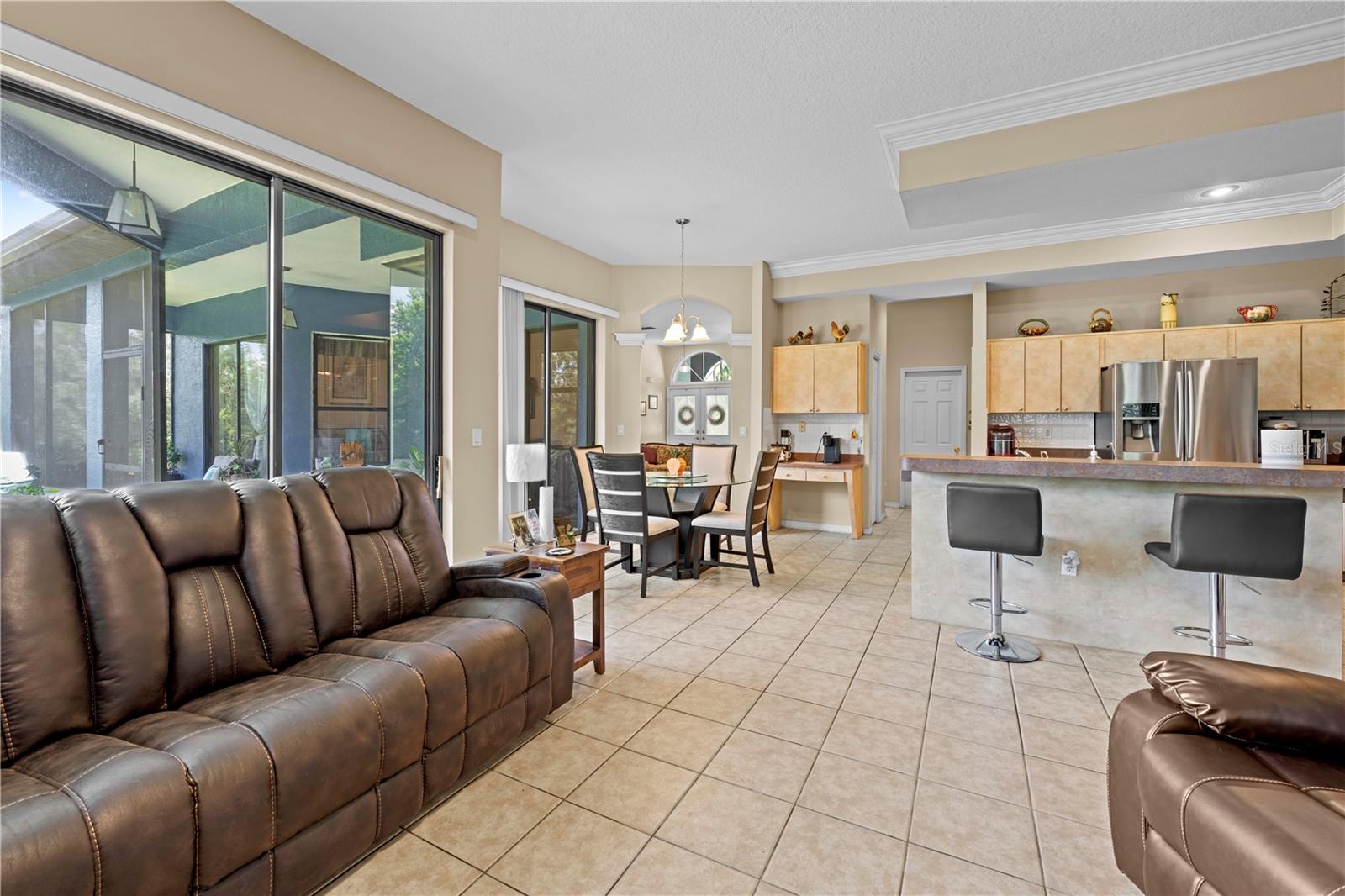 Image 23 of 66 For 22850 Skyview Circle