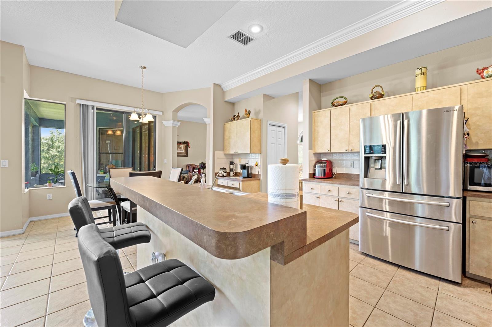 Image 36 of 66 For 22850 Skyview Circle