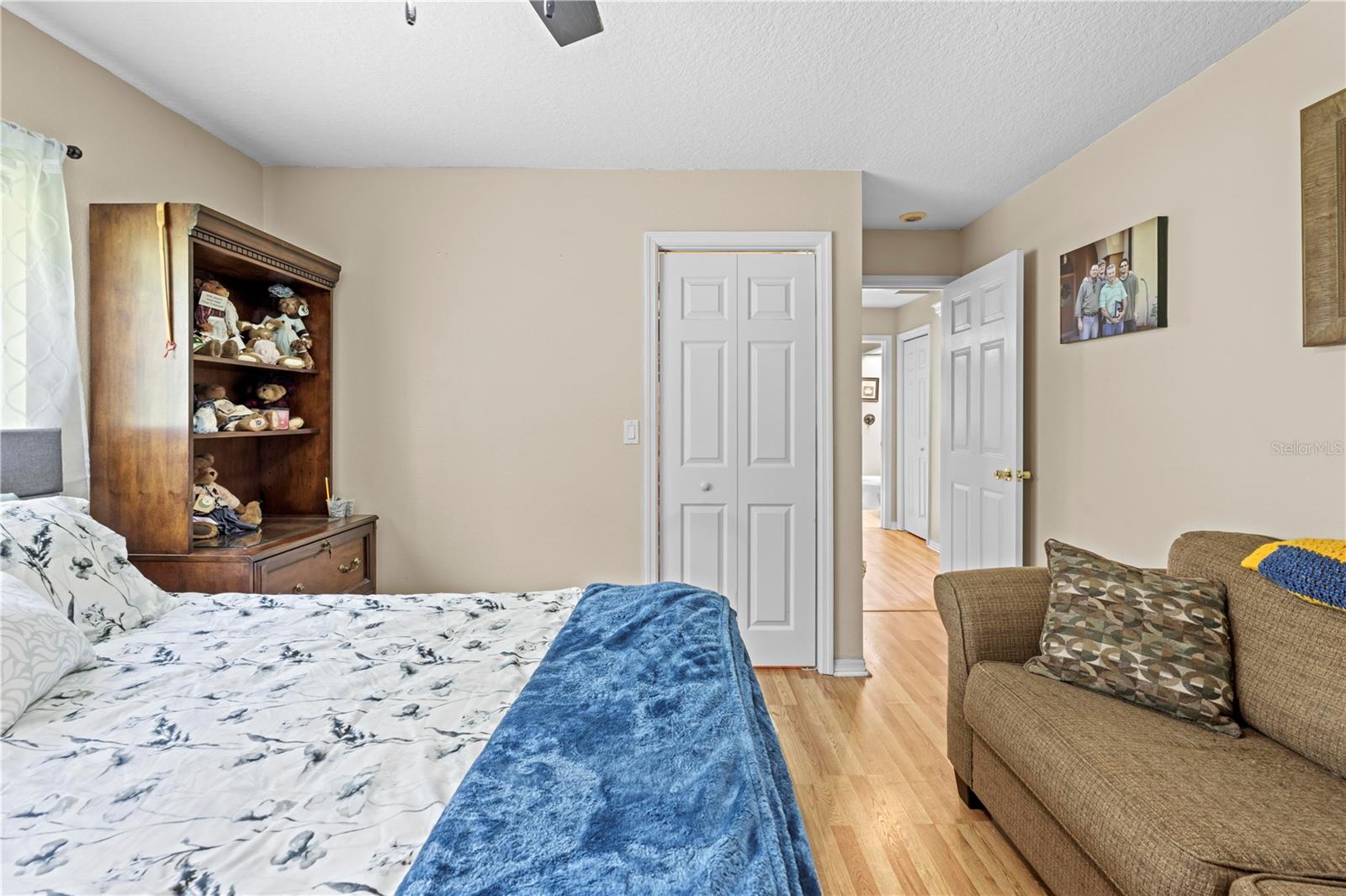 Image 53 of 66 For 22850 Skyview Circle