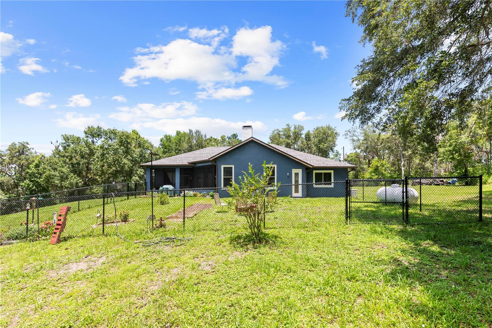 Image 62 of 66 For 22850 Skyview Circle